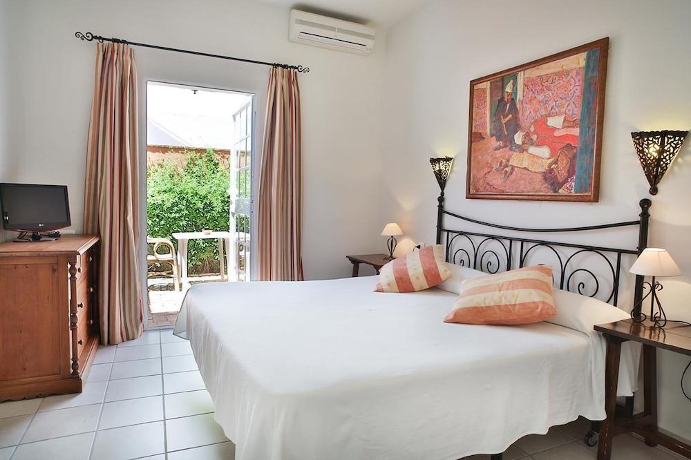 Hotel Madreselva - Grupo Califa Лос Канос де Мека Екстериор снимка