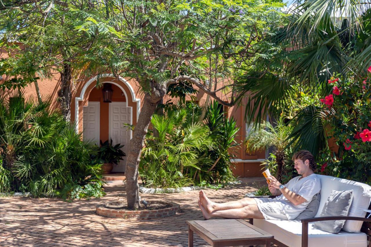 Hotel Madreselva - Grupo Califa Лос Канос де Мека Екстериор снимка